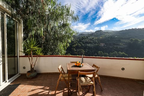 Villa Clotilde, 
charming apartment surrounded by greenery