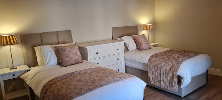 Chambre 5 (connexion avec la chambre 4)