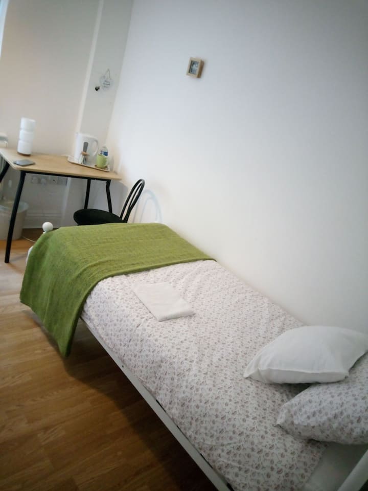 Southampton Vacation Rentals & Homes United Kingdom Airbnb