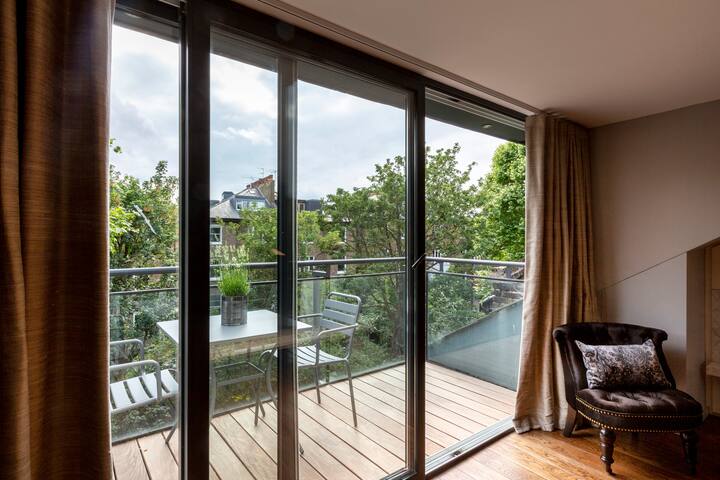 4 bedroom (+nursery) designer pad Belsize Park gallery image 3