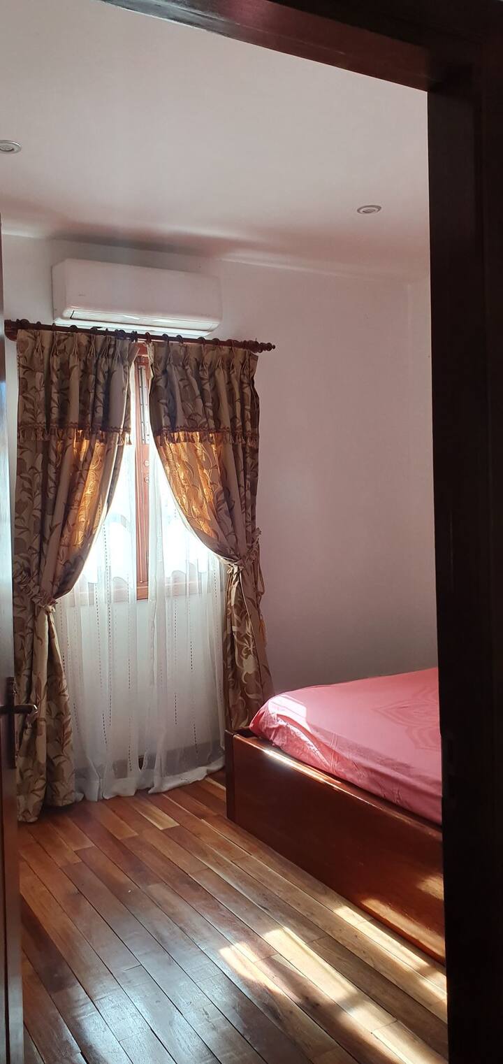 Bedroom 1 with 1 double bed