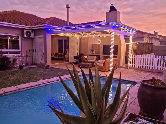 Tranquil 3 Bedroom villa , with wood-fired Hot-tub gallery image 2