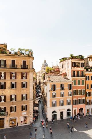 Appartamento di lusso elegante con un design moderno e vista su Piazza di Spagna gallery image 4