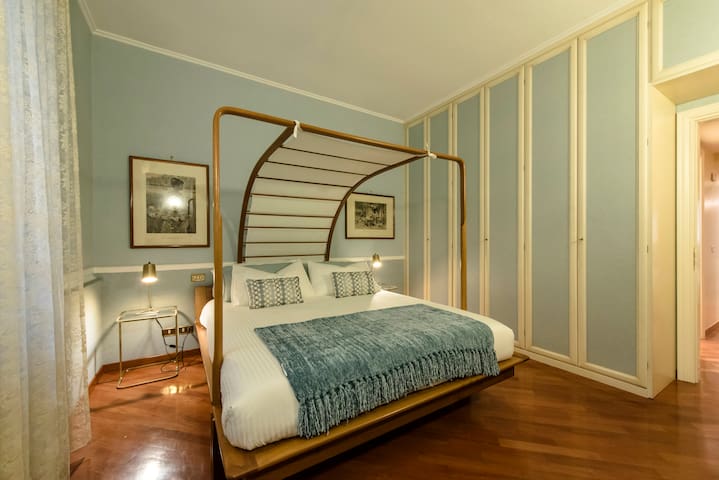 HomeTrevi lovely Apartment near Trevi fountain