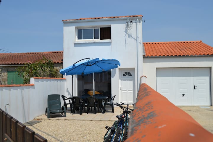 Comfortable house La Tranche/Mer close to the beach