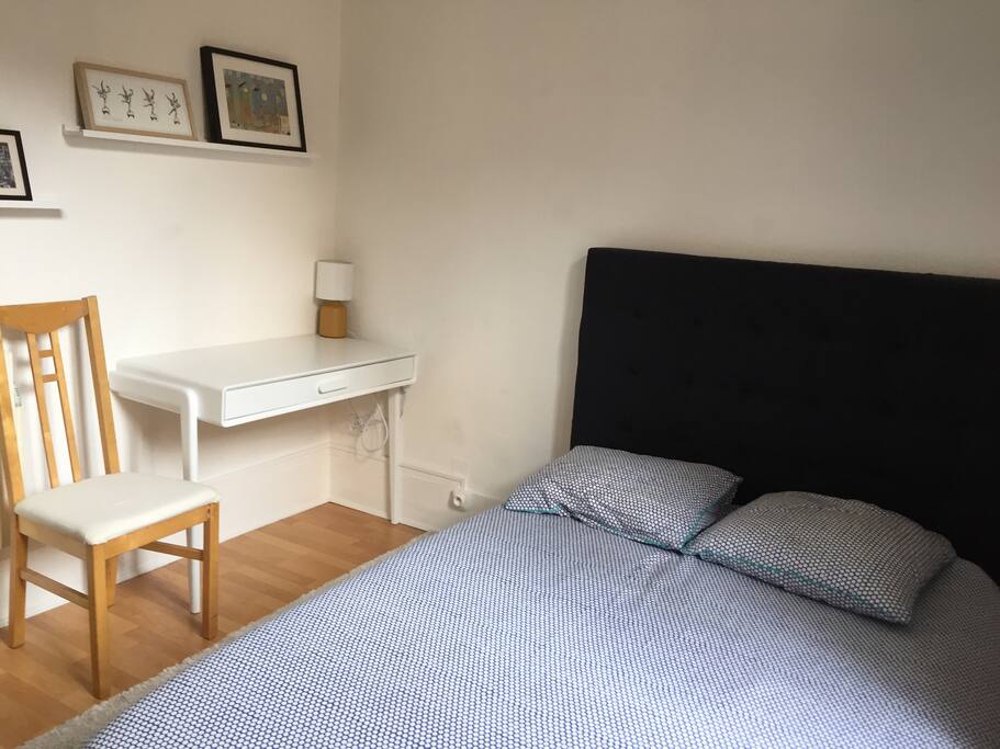 1ère chambre / First room