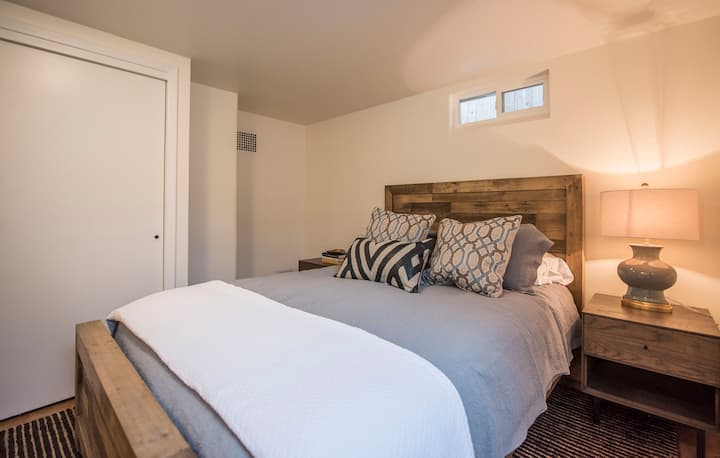 Chumba cha kulala cha ghorofa ya chini