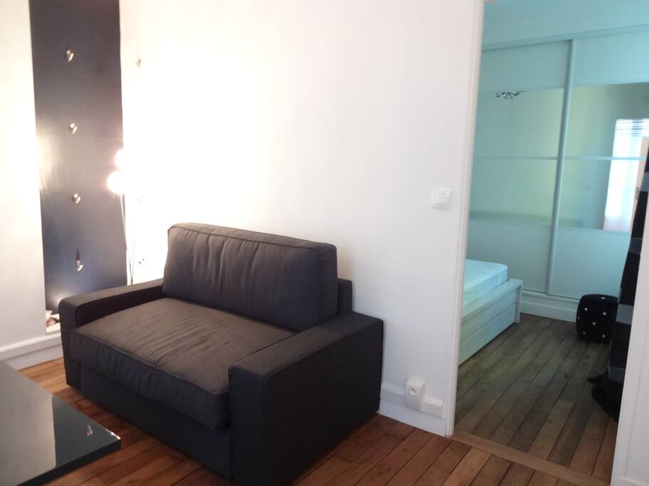 L'appartement a été récemment rénové en gardant son cachet d'orignie