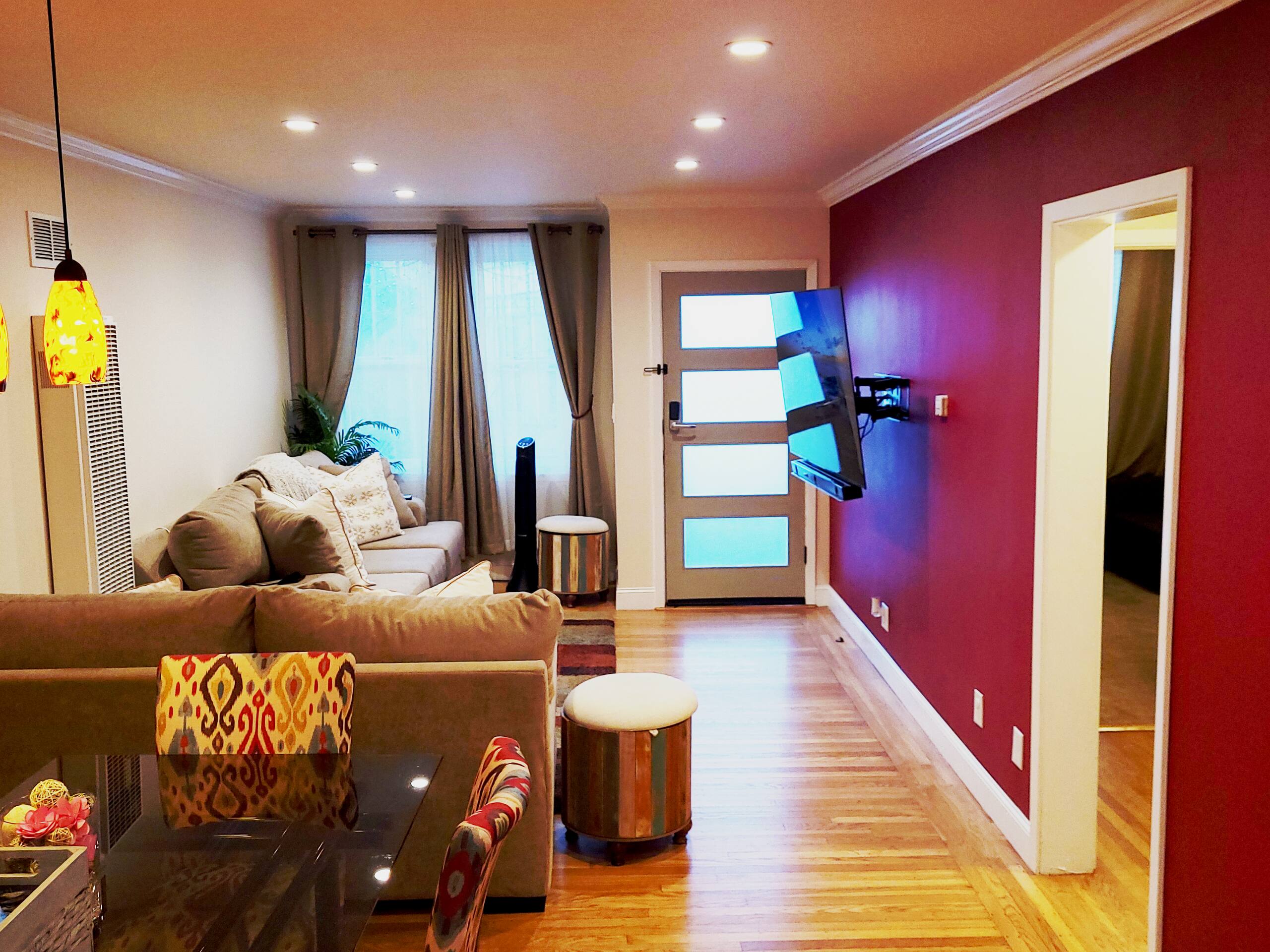 Home in San Francisco · ★4.93 · 2 bedrooms · 2 beds · 1 bath - Image 3