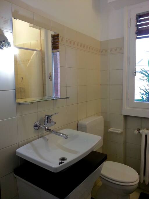 Bagno 1 con doccia