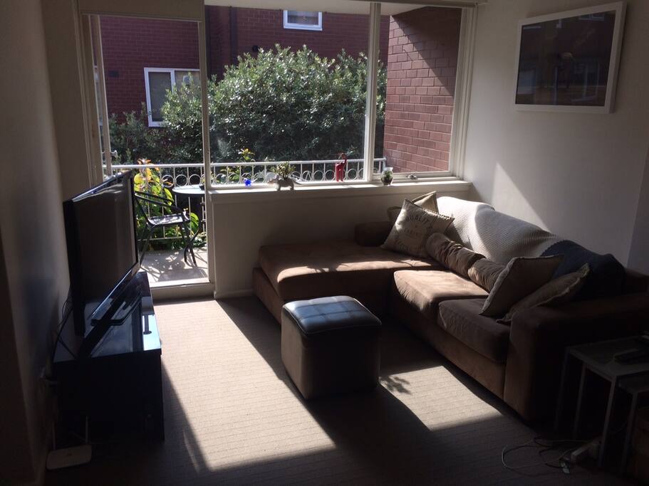 Light and relaxing living room and dining area