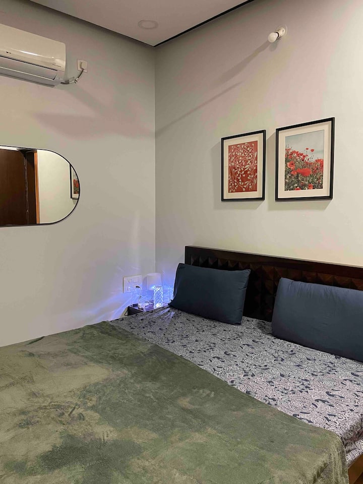 First Floor guest room 
