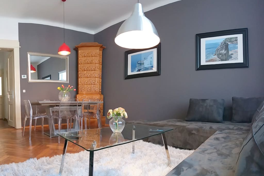 Living Room - Spacious, Cozy, Warm, 6-Person table, Big Flat Screen TV and Extra Sofa for 2 Extra Guests
