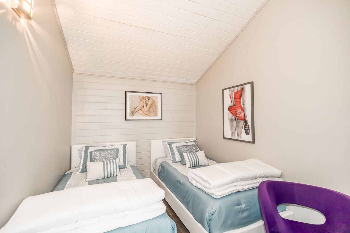 Spálňa 2 s 2 samostatnými posteľami 