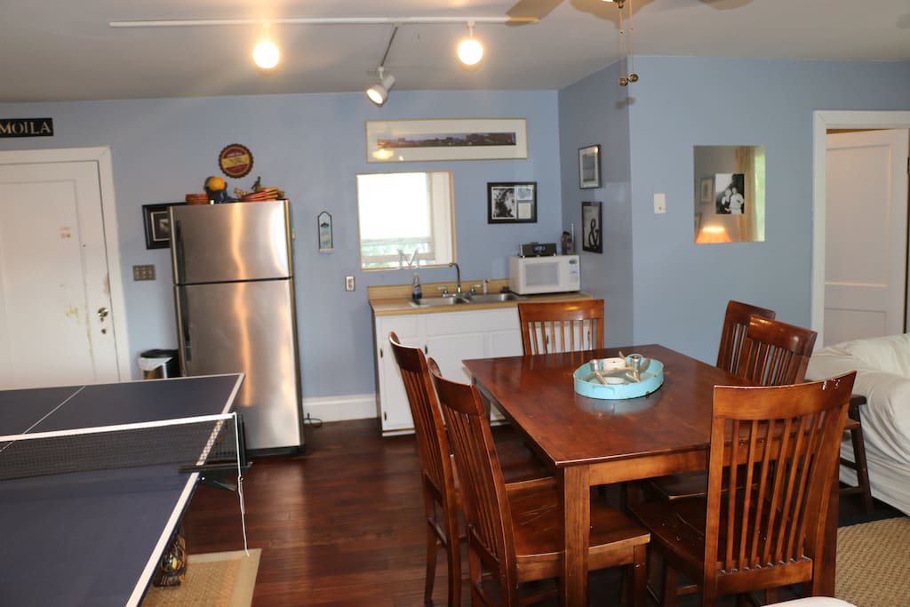 Full Fridge, Sink and Microwave