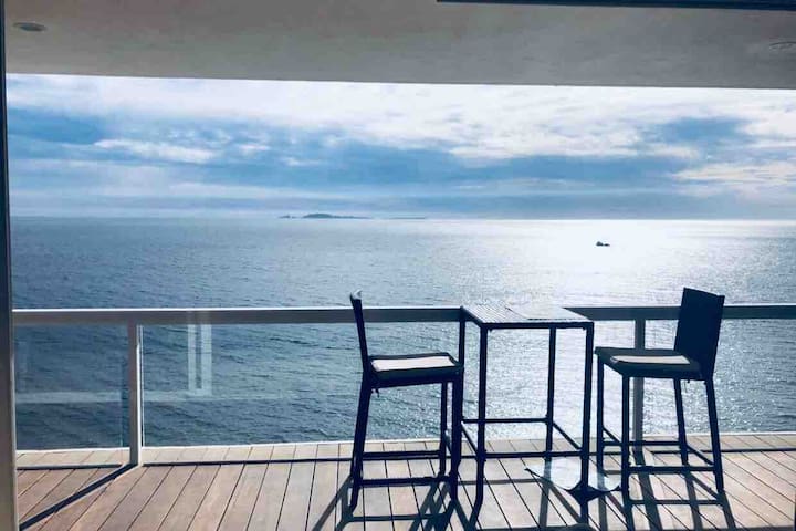 Breathtaking Oceanfront Condo BAJA!