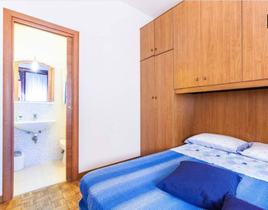 Ensuite bathroom