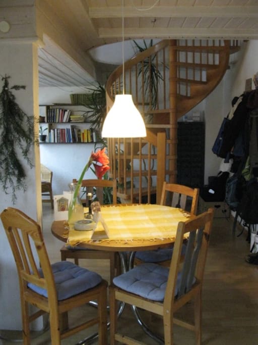 Esstisch/Table