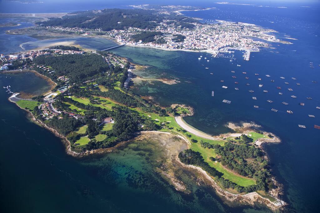 LA TOJA ISLAND