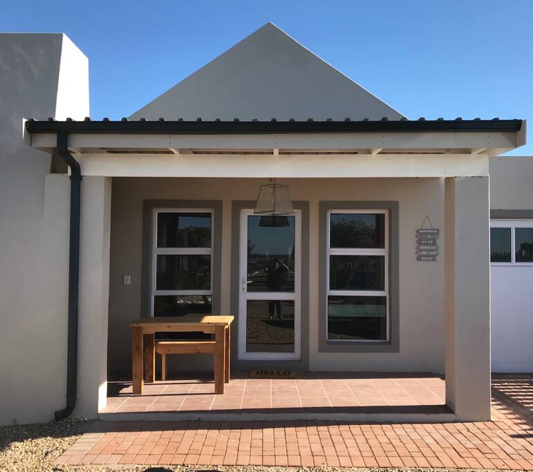 Street view of cottage