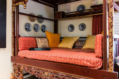 Top Airbnb: Peaceful Creekside Guesthouse & Zen Garden Retreat in Preston Hollow
