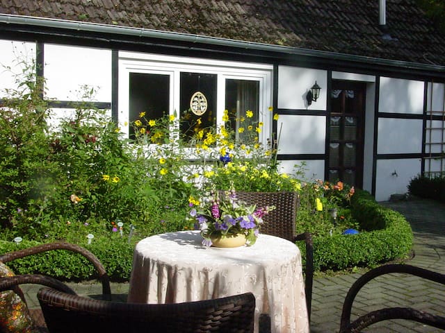 Guesthouse on the Hollerfleet in Bremen-Oberneuland