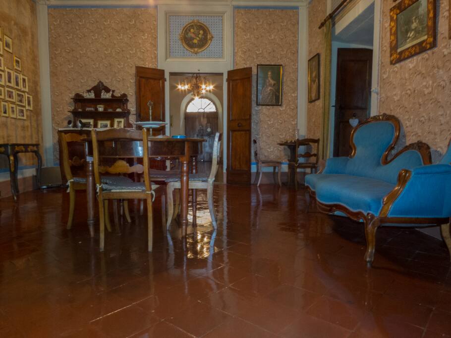 Dining room/ piano room