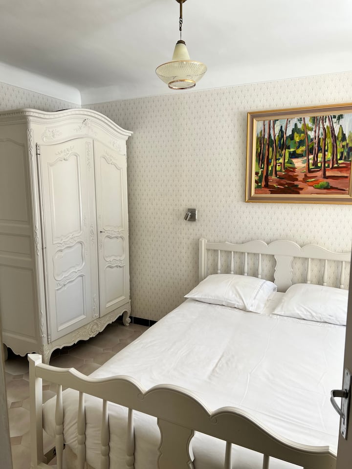 Chumba cha kulala cha 1 RC
Kitanda 140