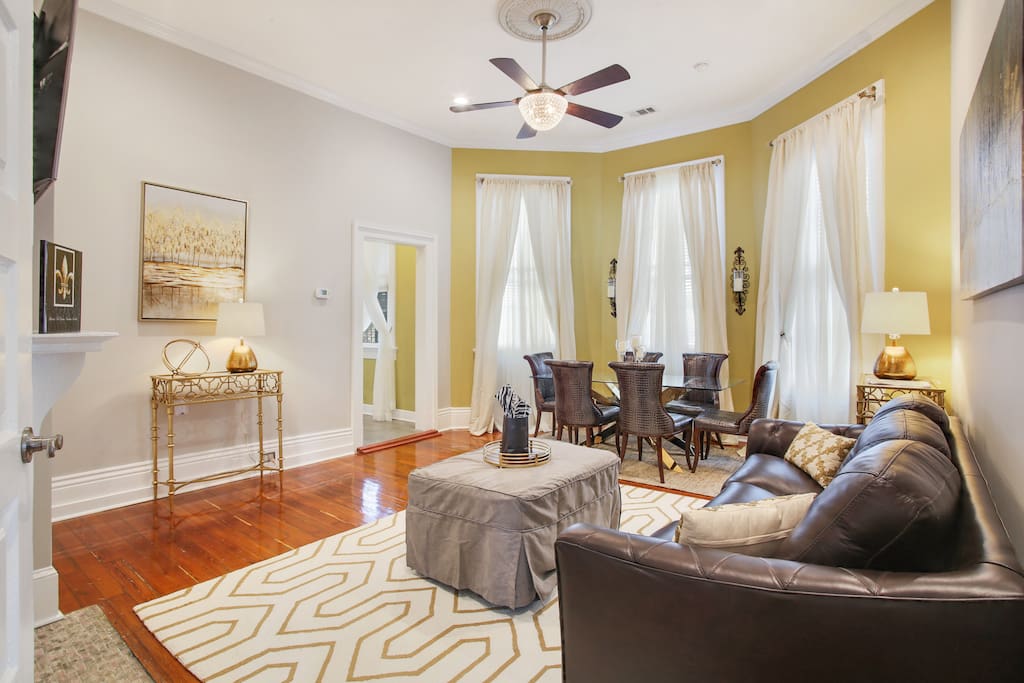 Great Room w/ Queen Sofa Sleeper & Twin Ottoman Sleeper