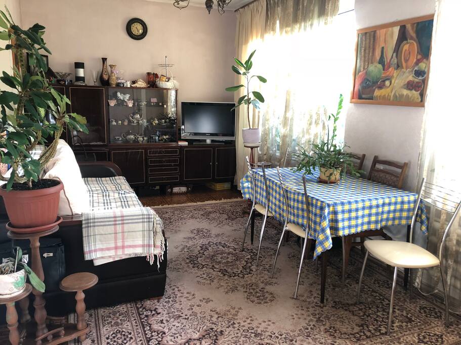столовая комната ( Dining room)