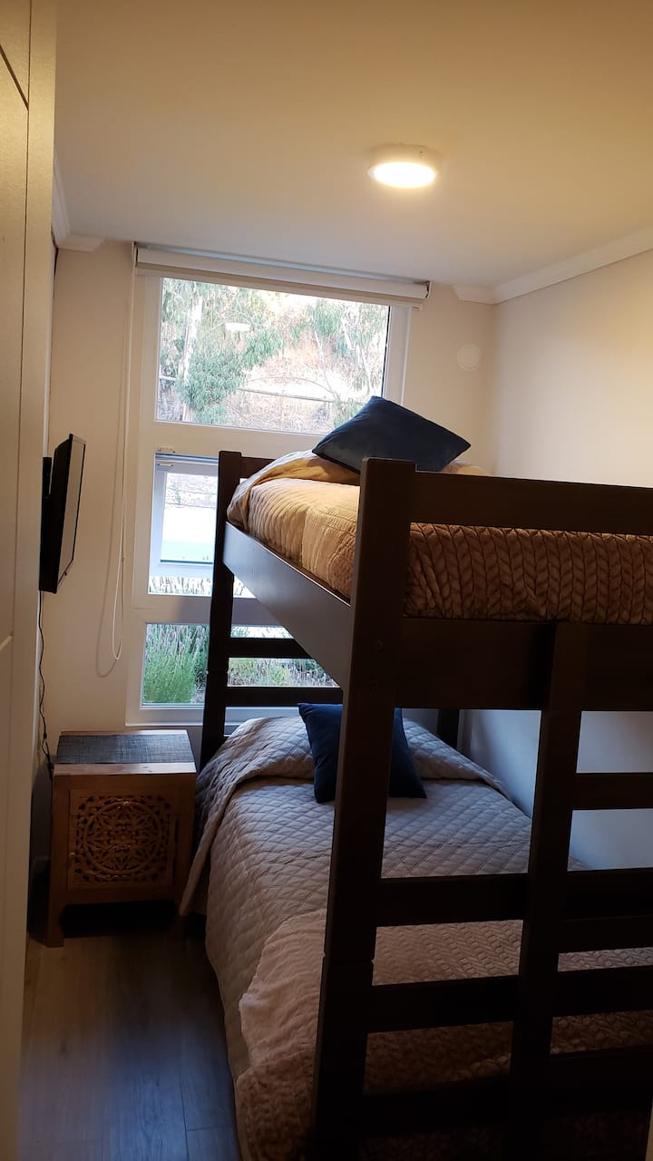 חדר שינה 3 עם חדר,  מושב אחד