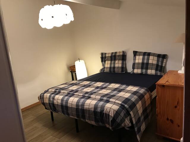 Petite maison à Ennezat