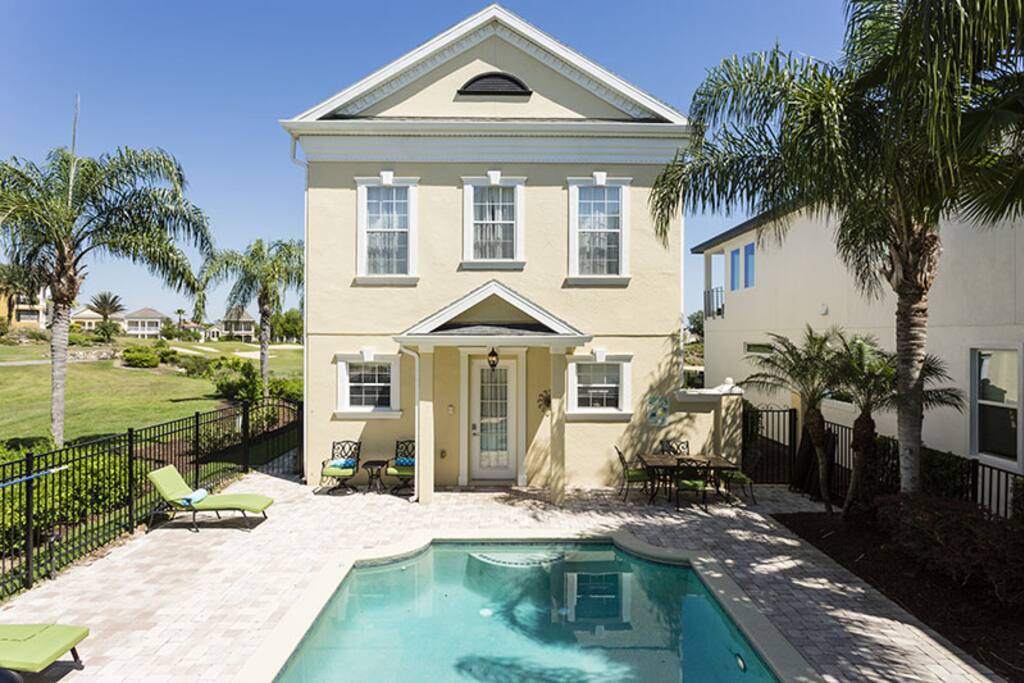 5 Bedroom Reunion Villa