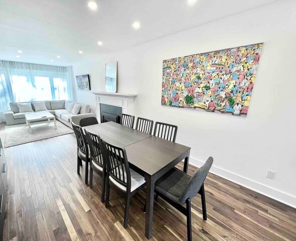 Fall Colors Getaway – Spacious 4BR Home near Lake gallery image 5