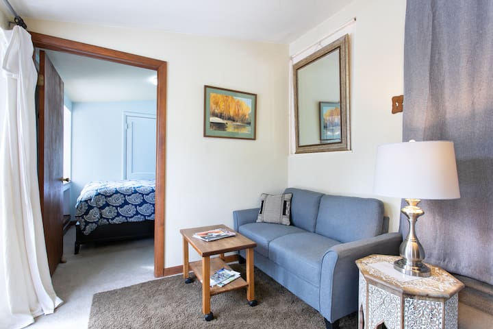 Sunny, bright, and quiet one bedroom apartment;