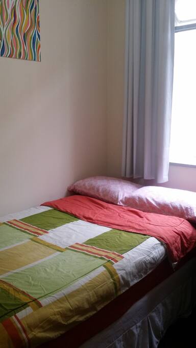 Cama quarto de hóspede
