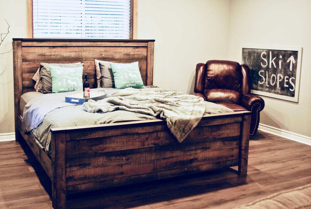 Gorgeous king bed