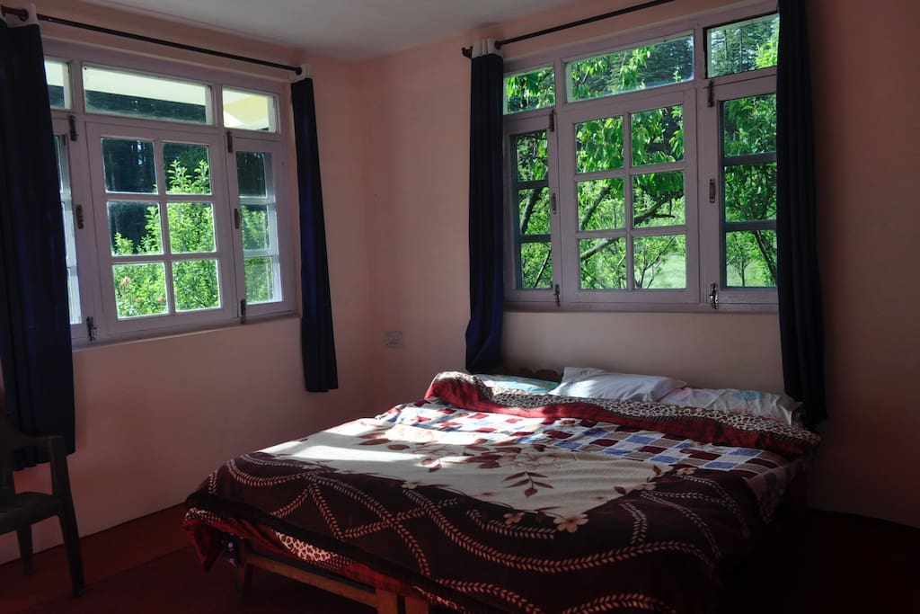 Two large windows let in plenty of sunlight in the morning and afternoon.