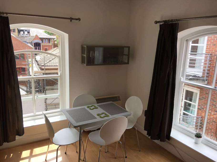 Dining / sitting room
