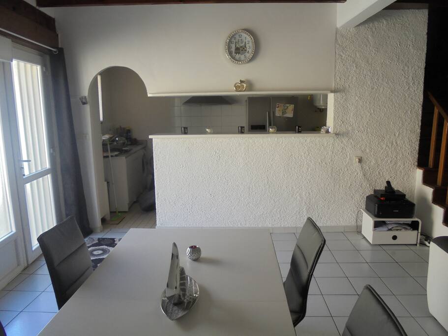 salle à manger + bar