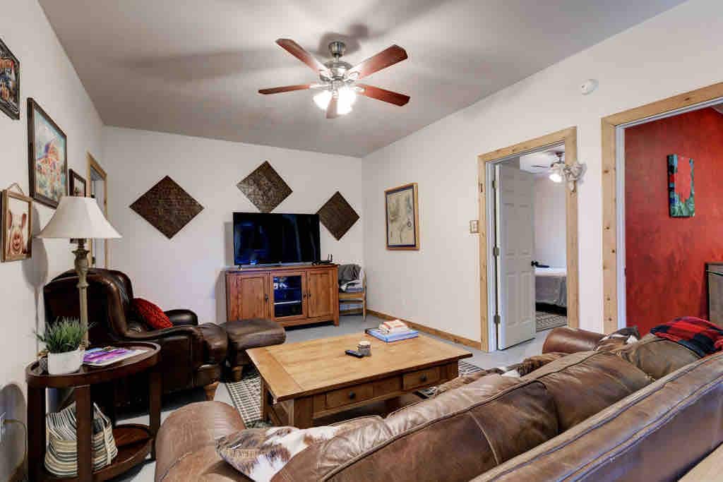 Top performing Airbnb: San Marcos Rural Cozy Escape No Clean Fee in San Antonio