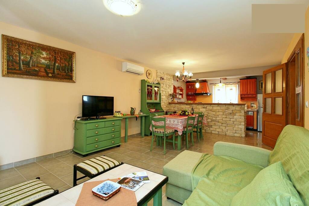 Living room, Surface: 12 m²