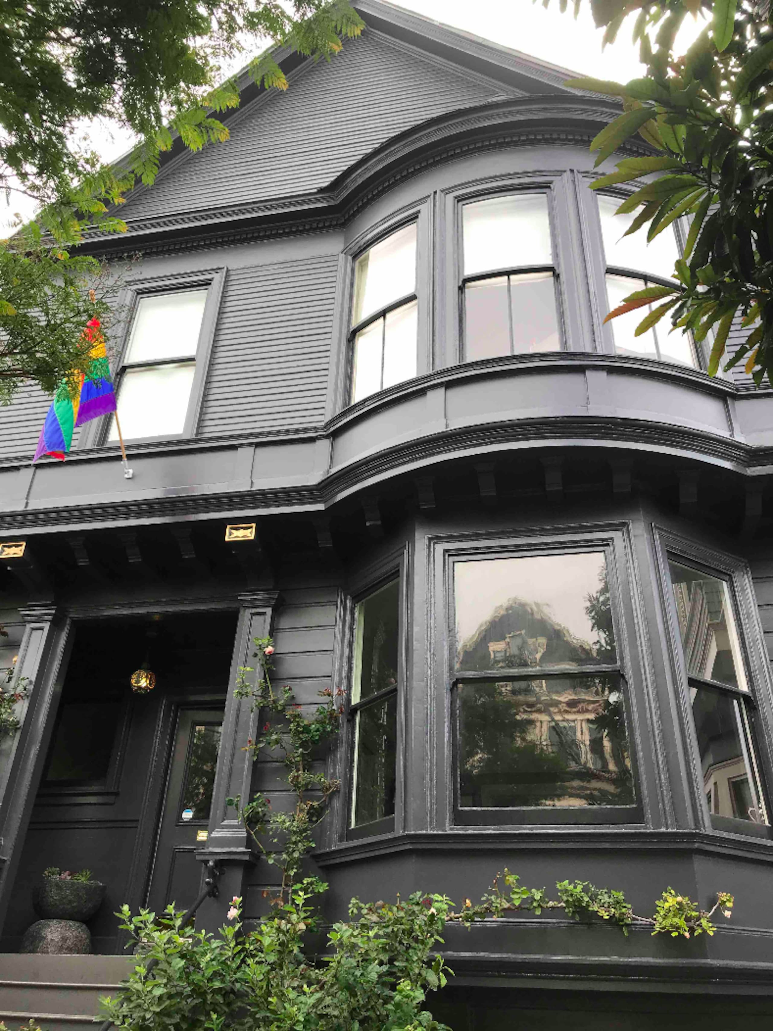 Home in San Francisco · ★5.0 · 3 bedrooms · 5 beds · 1.5 baths - Image 1