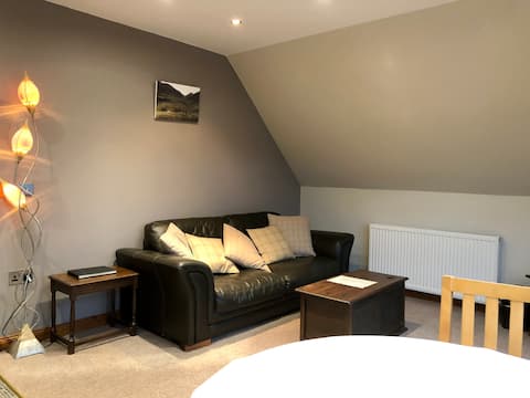 Top Airbnb: Loch View Apartment Near Glencoe in Lismore And Appin