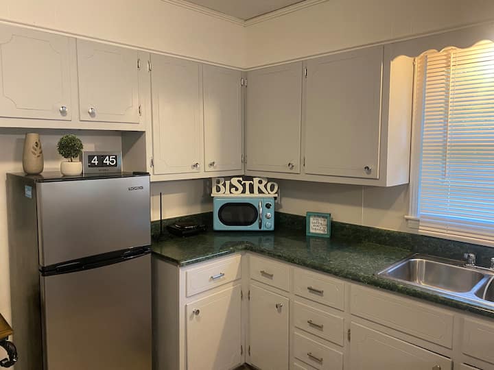 Florence Escape 3 Bedroom House Covered Carport Houses for Rent in