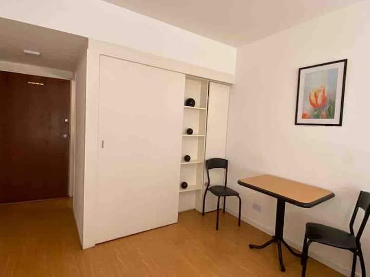 Квартира-студия с отдельной ванной в Retiro