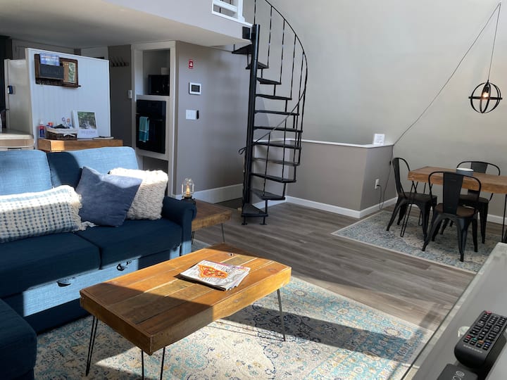 Brook Ridge Retreat - Waterville, ME