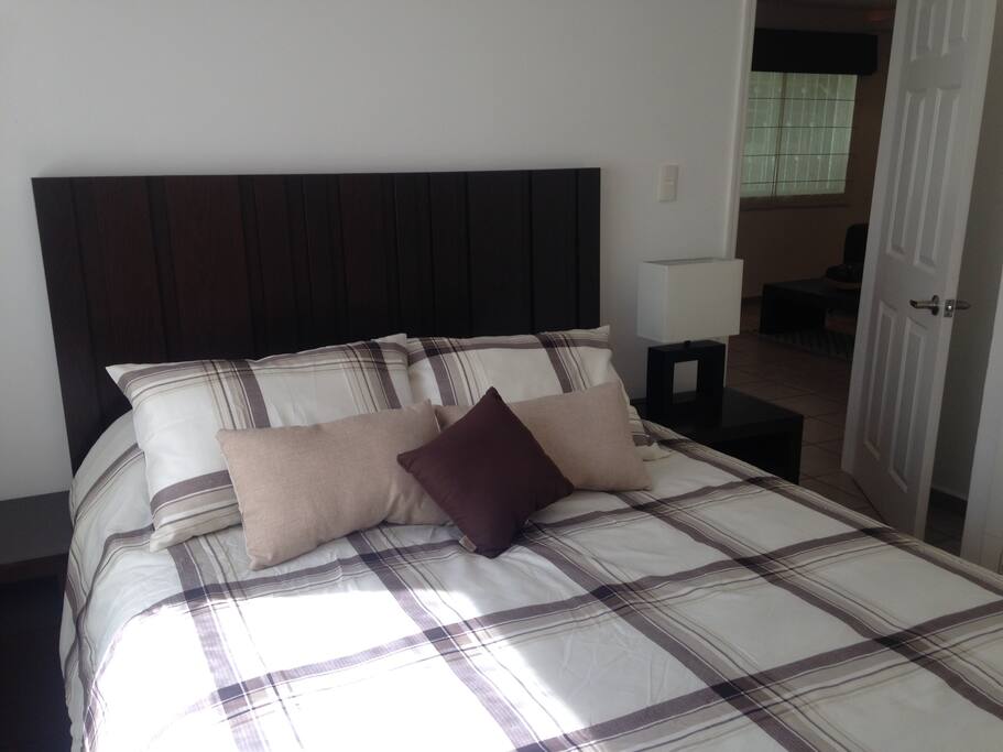 Cómoda cama Queen Size