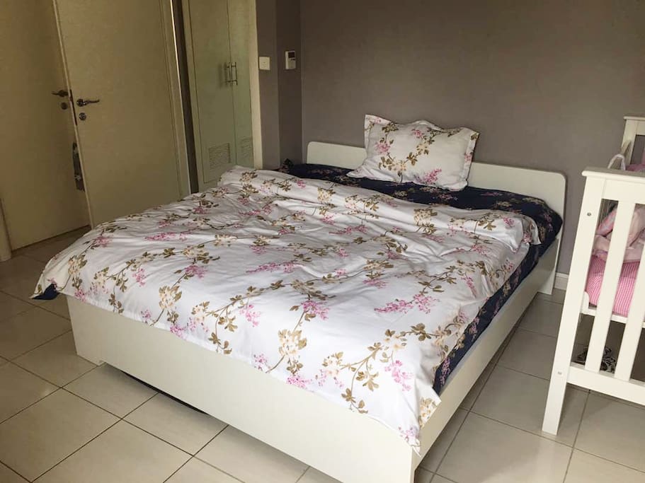 Ensuite Master Bedroom with walk in wardrobe