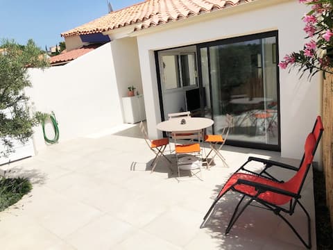 Successful Airbnb property: Cozy nest - Sea, sun and rest! in Leucate